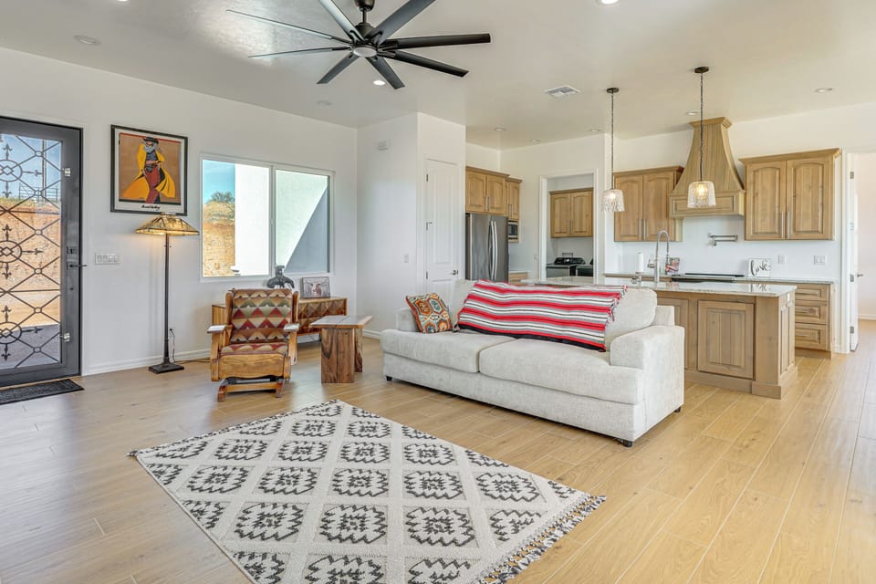 House (3 Bedrooms) | Interior