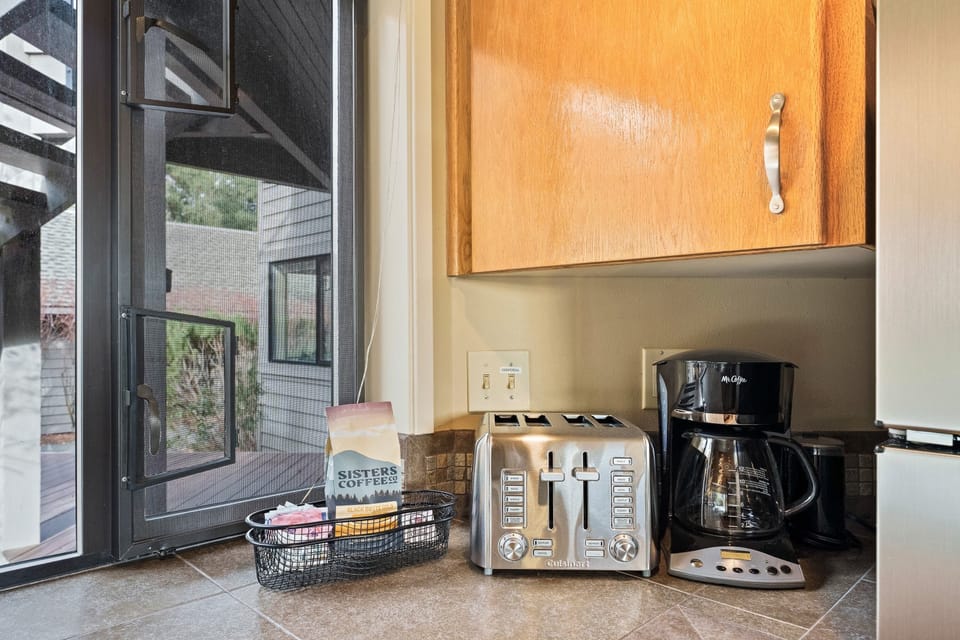 Condo, 1 Bedroom | Interior