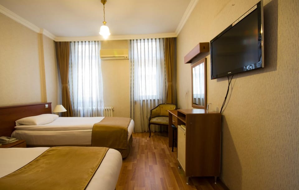 In-room safe, desk, iron/ironing board, free WiFi