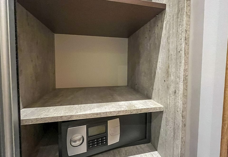 Studio | In-room safe, free WiFi