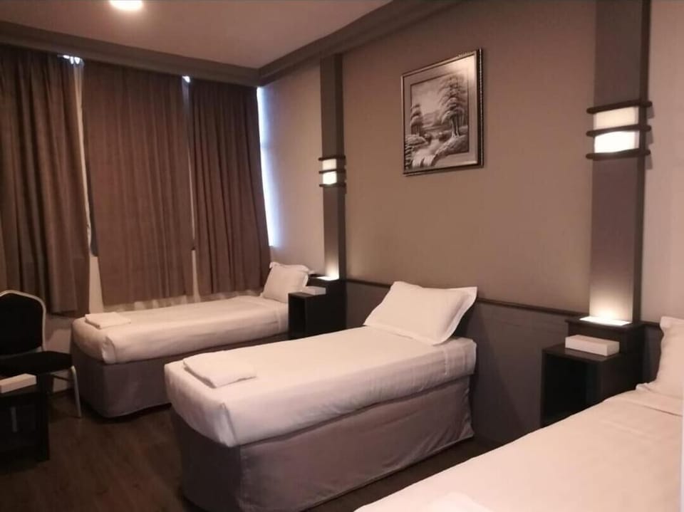 Triple Room | WiFi (free), bed sheets