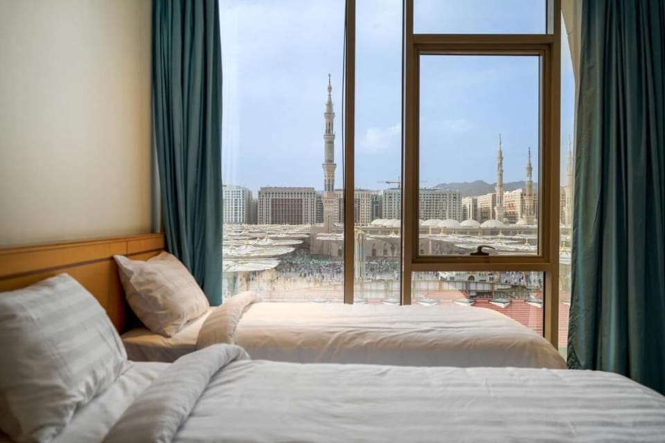 WiFi (free), bed sheets