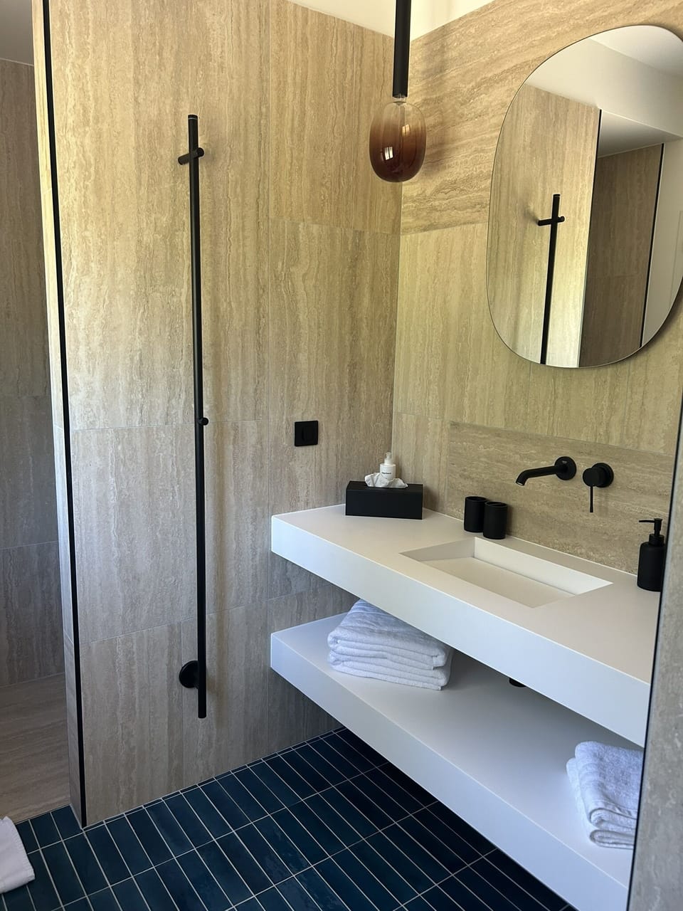 Superior Suite, Ensuite, Pool View | Bathroom