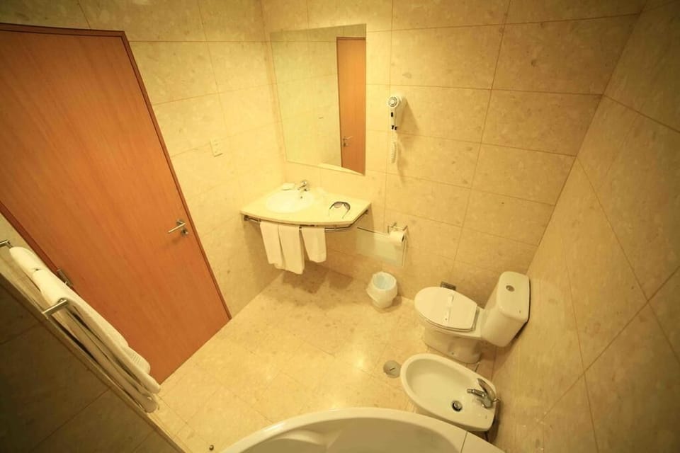 Internet, wheelchair access