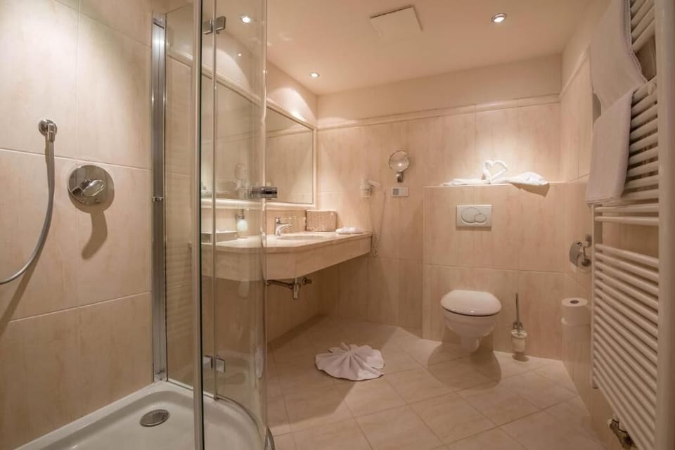 Double Room, Mountain View | Bathroom | Bathrobes, slippers