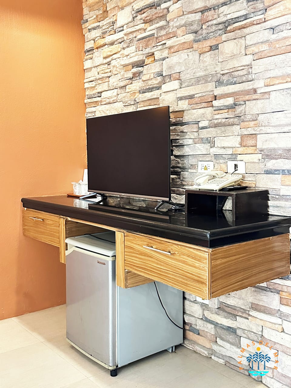 Premier Triple Room | Living area | 32-inch LED TV with satellite channels