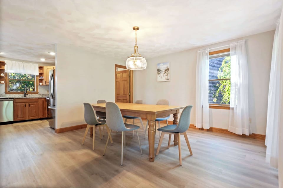 House, Multiple Beds, Balcony, Partial Ocean View (Nubble View) | Dining