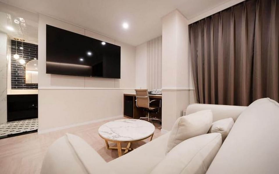 Grand Twin Room | Free WiFi