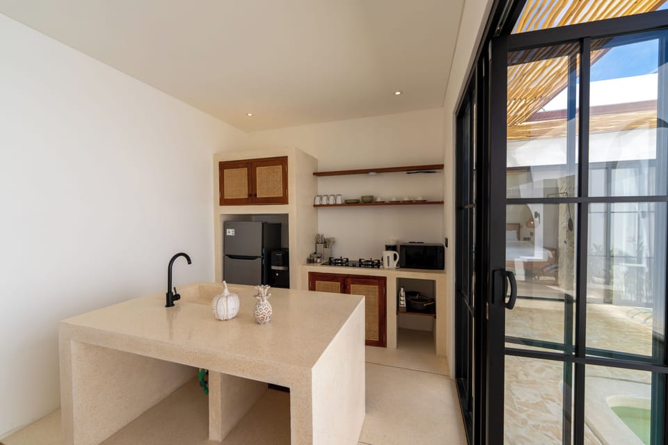 Fridge, microwave, stovetop, highchair