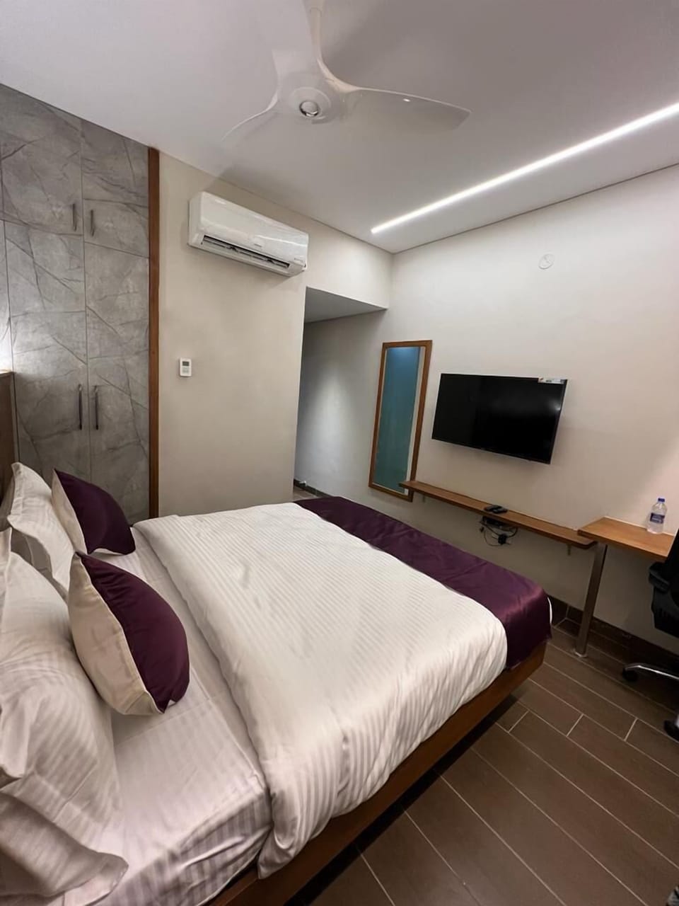 Room amenity