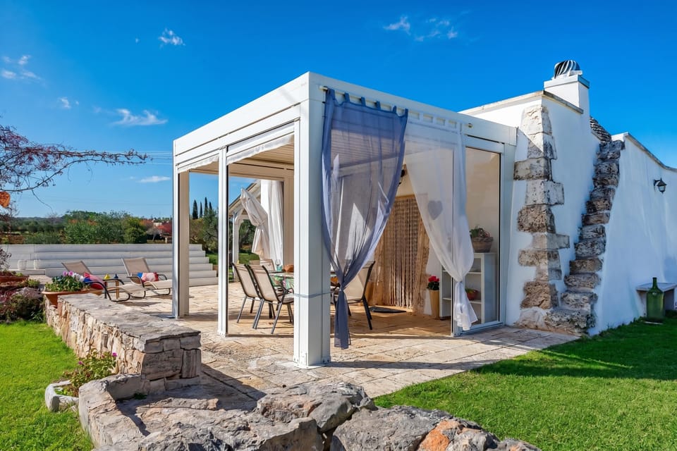 Family Villa, Multiple Bedrooms (Trullo ConoSolo With Pool) | Terrace/patio