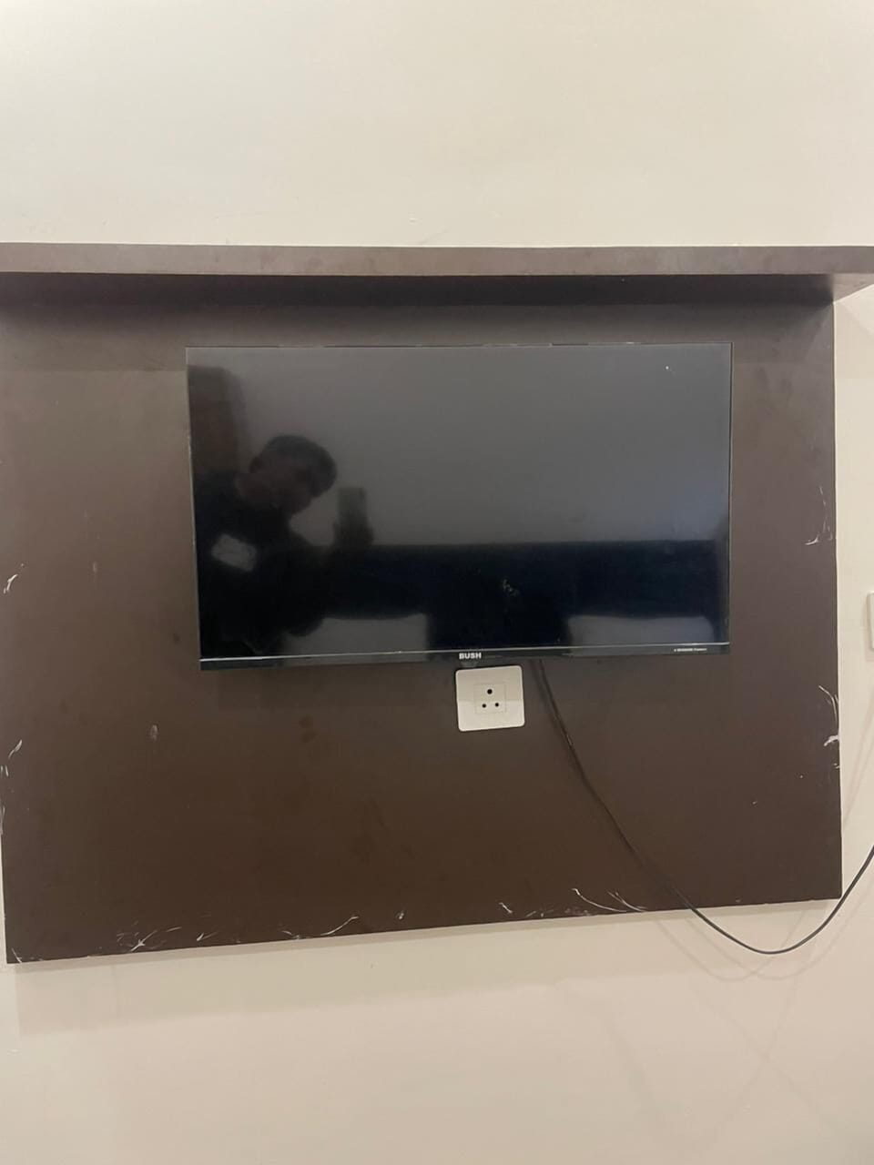 Laptop workspace, free WiFi