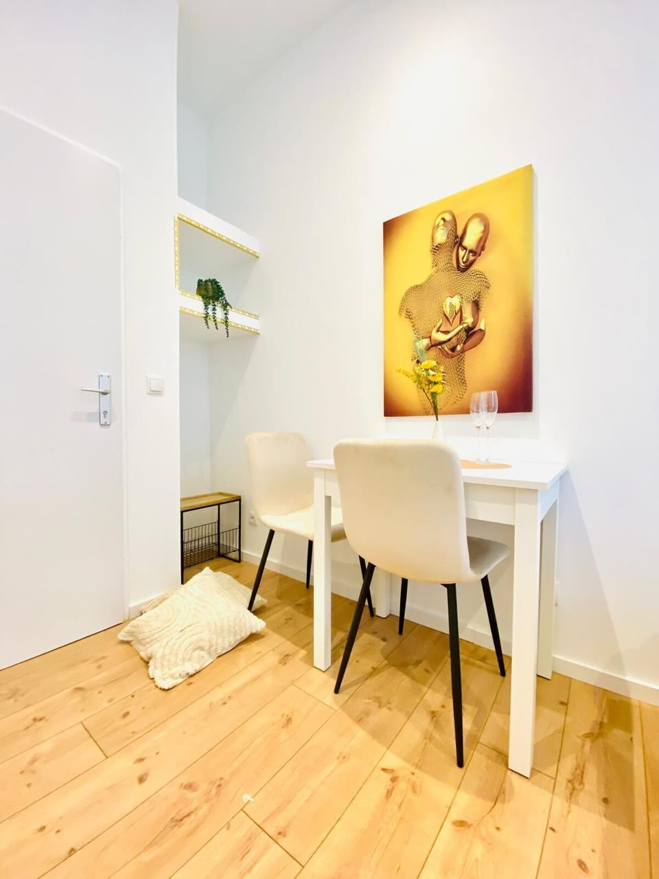 Basic Apartment | Iron/ironing board (on request), WiFi (free)