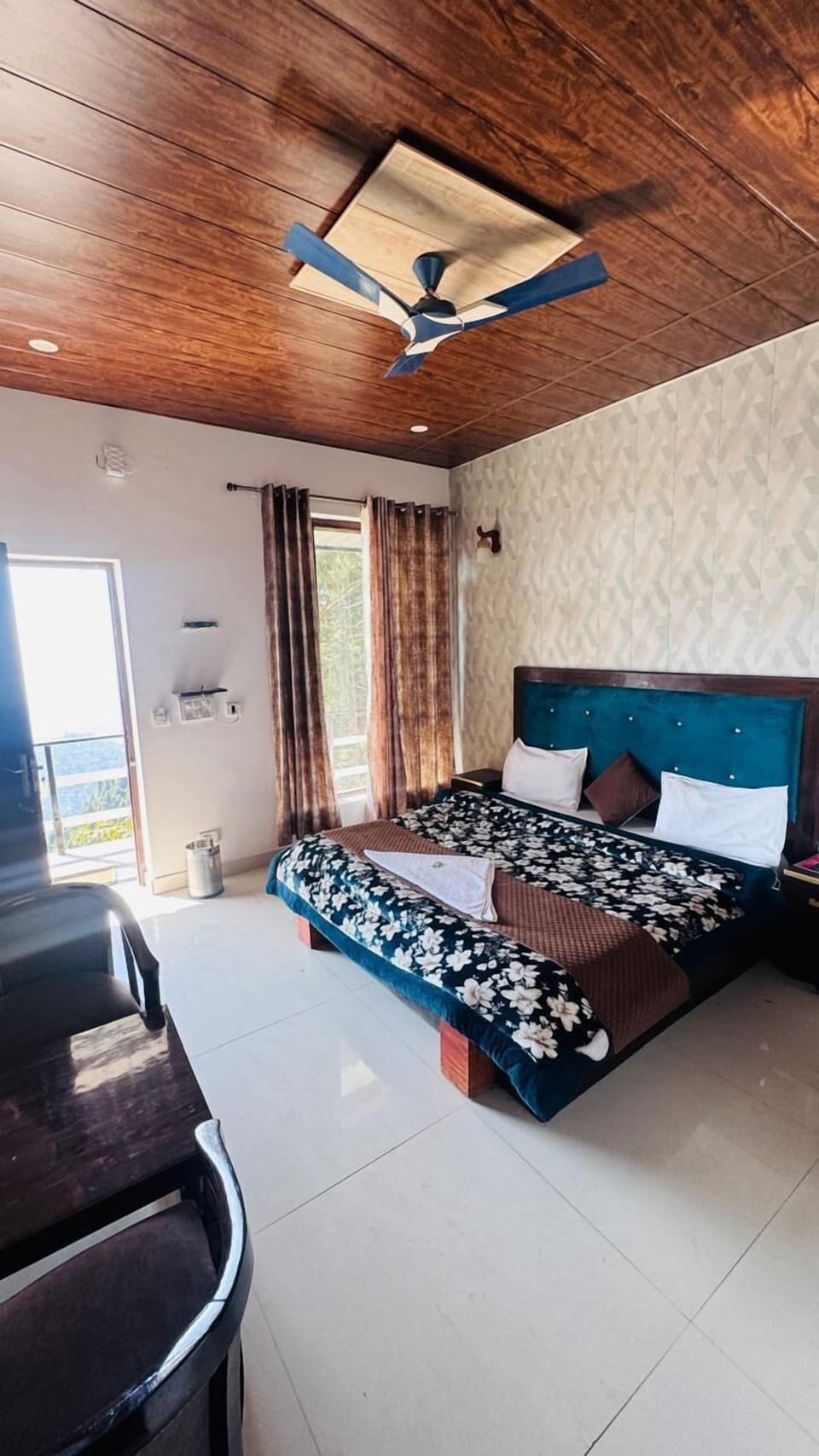 Deluxe Room | Free WiFi