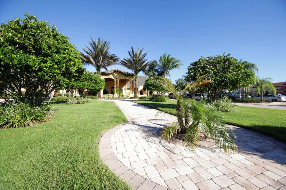 House | 4 bedrooms, desk, high-speed internet