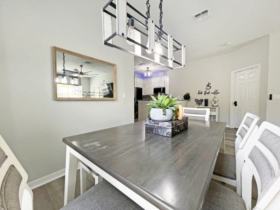 Condo, 3 Bedrooms | Dining