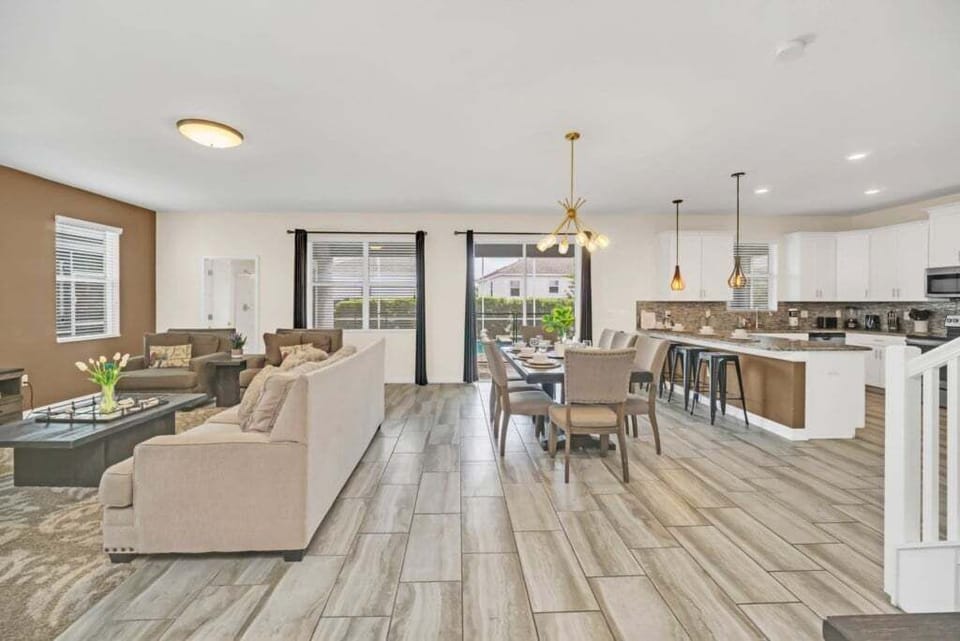 Villa, 6 Bedrooms | Interior