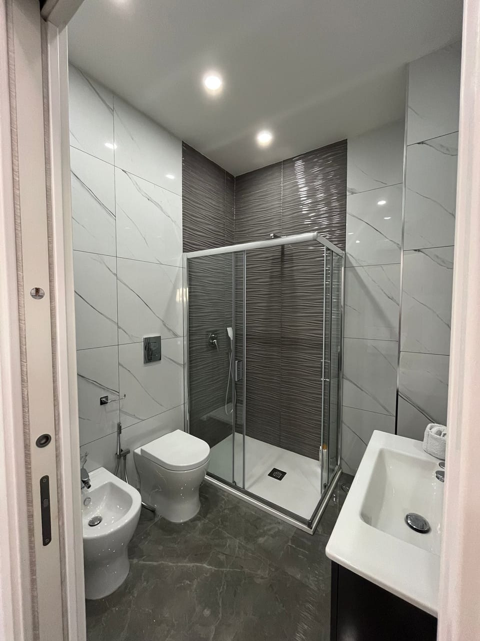Comfort Double or Twin Room, Hill View | Bathroom | Bidet