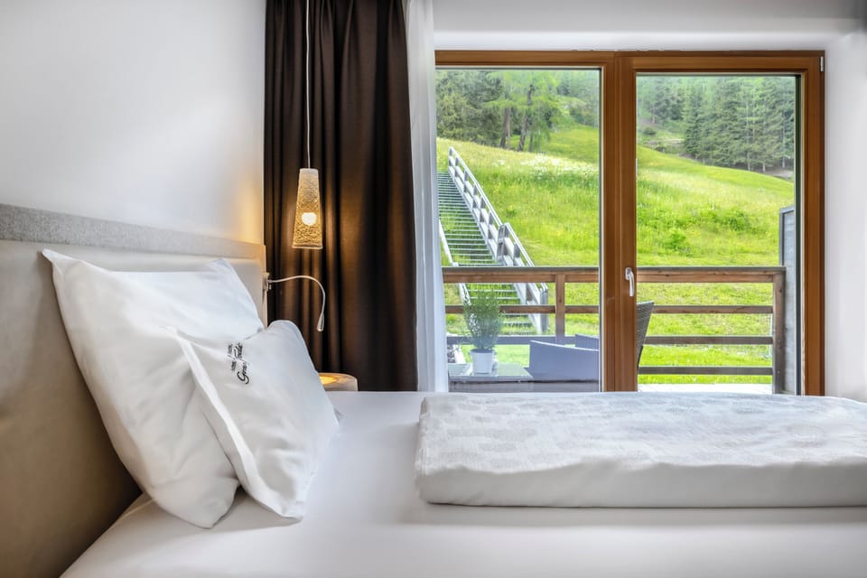 Comfort Single Room, 1 Bedroom, Terrace, Slope side | 1 bedroom, premium bedding, Tempur-Pedic beds, in-room safe