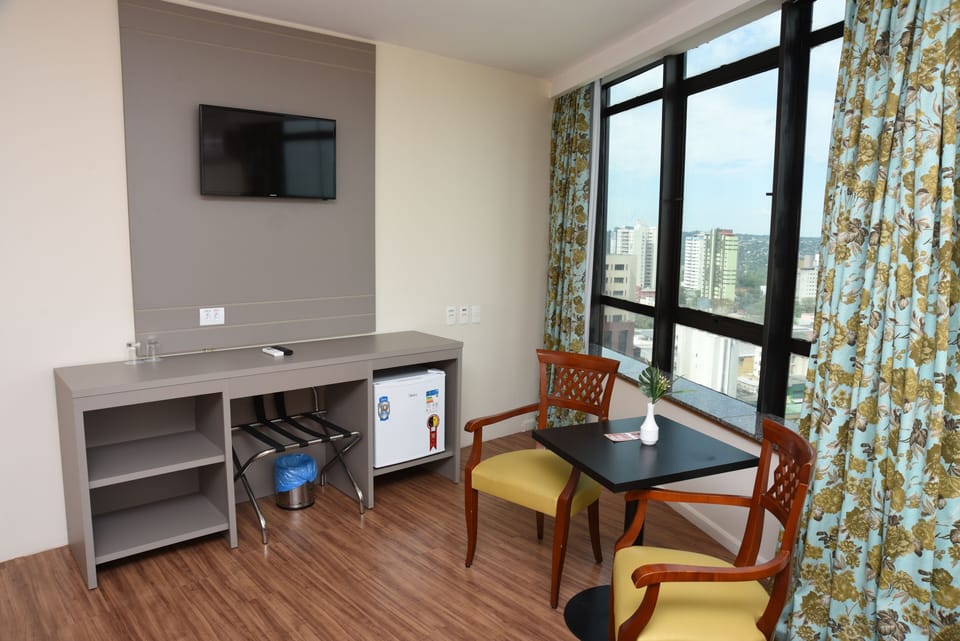 Deluxe Triple Room | Premium bedding, minibar, in-room safe, blackout drapes