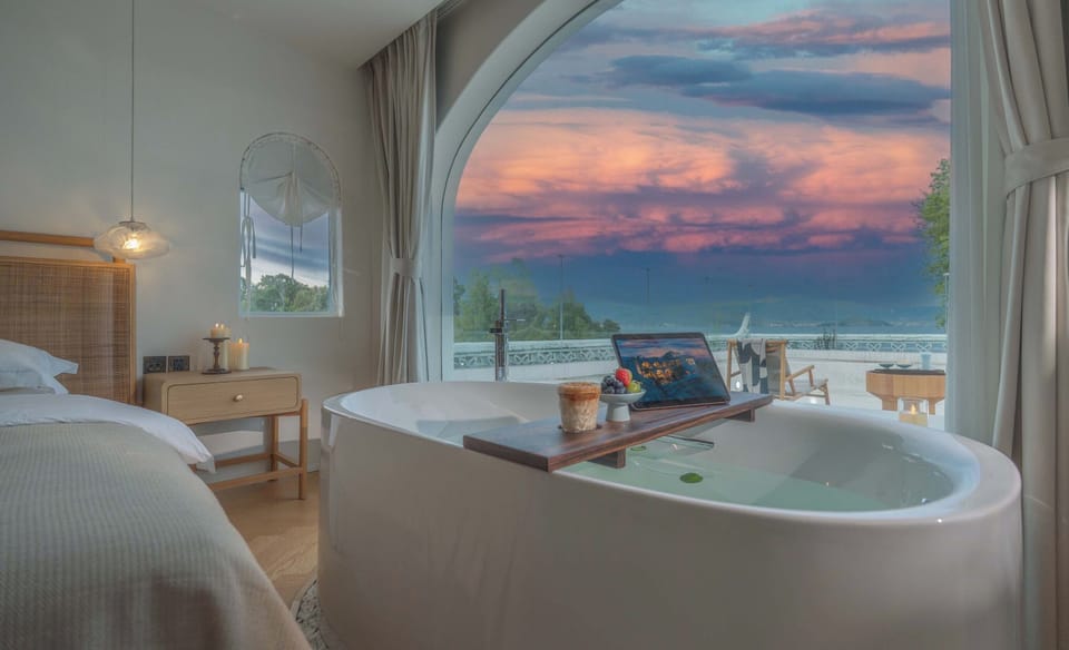 Panoramic Double Room, Sea View | Deep soaking bathtub