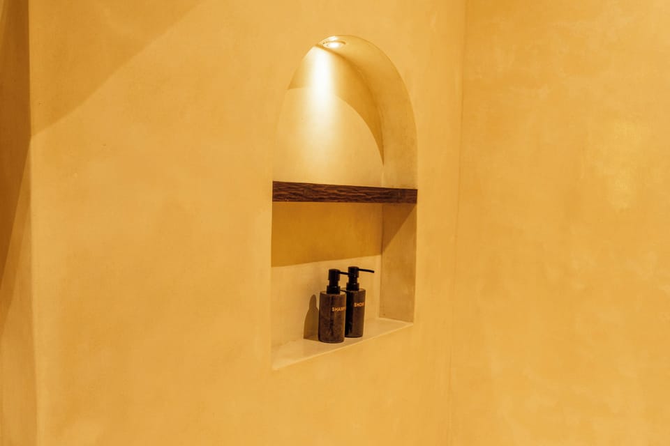 Family Suite | Bathroom | Free toiletries, hair dryer, bidet, towels