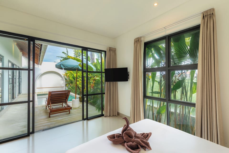 Deluxe Villa, Pool View | Free WiFi