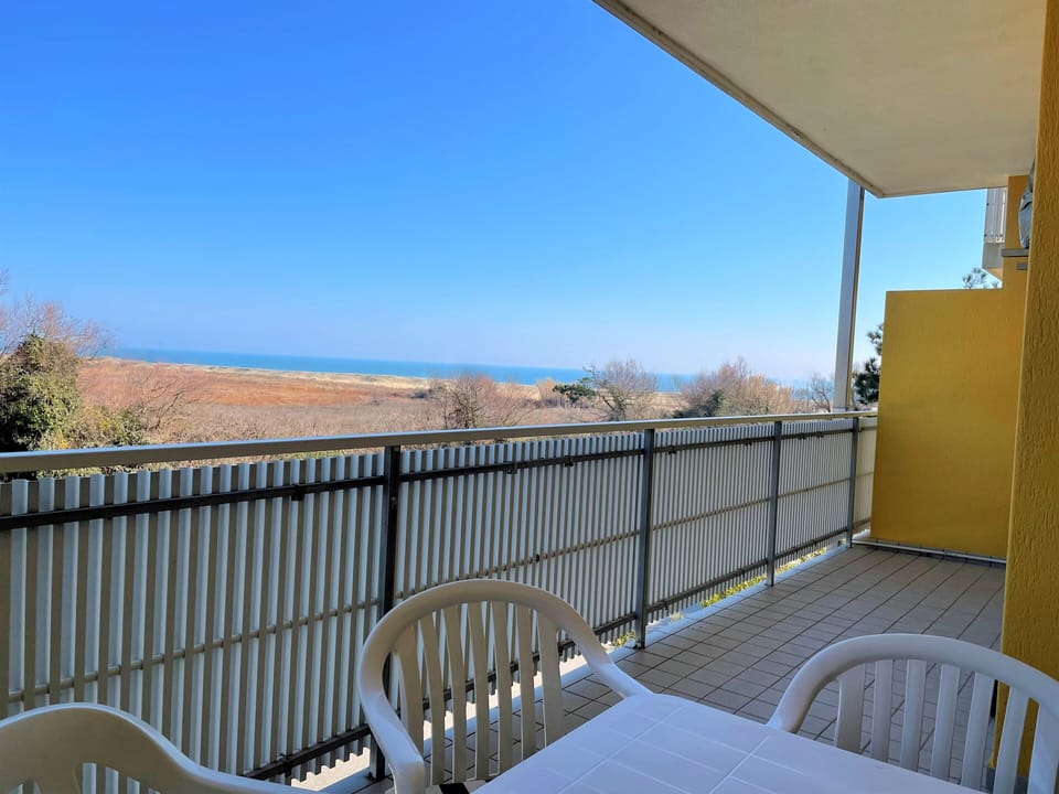 Apartment, 2 Bedrooms, Balcony, City View | Balcony