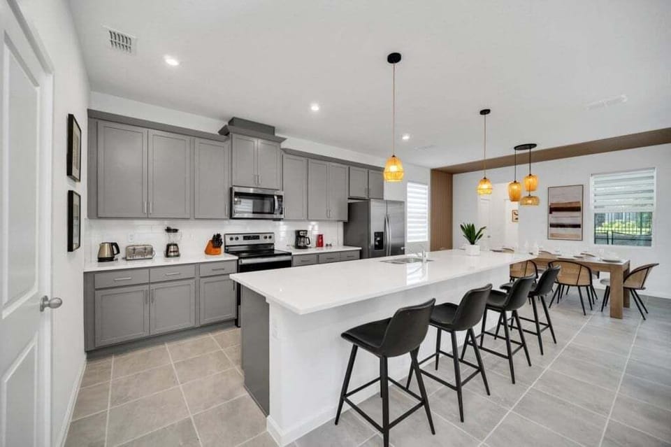 Villa, 6 Bedrooms | Private kitchen