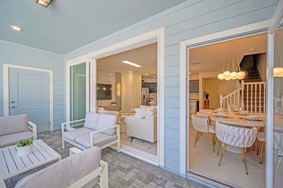 Townhome, 5 Bedrooms | Living area