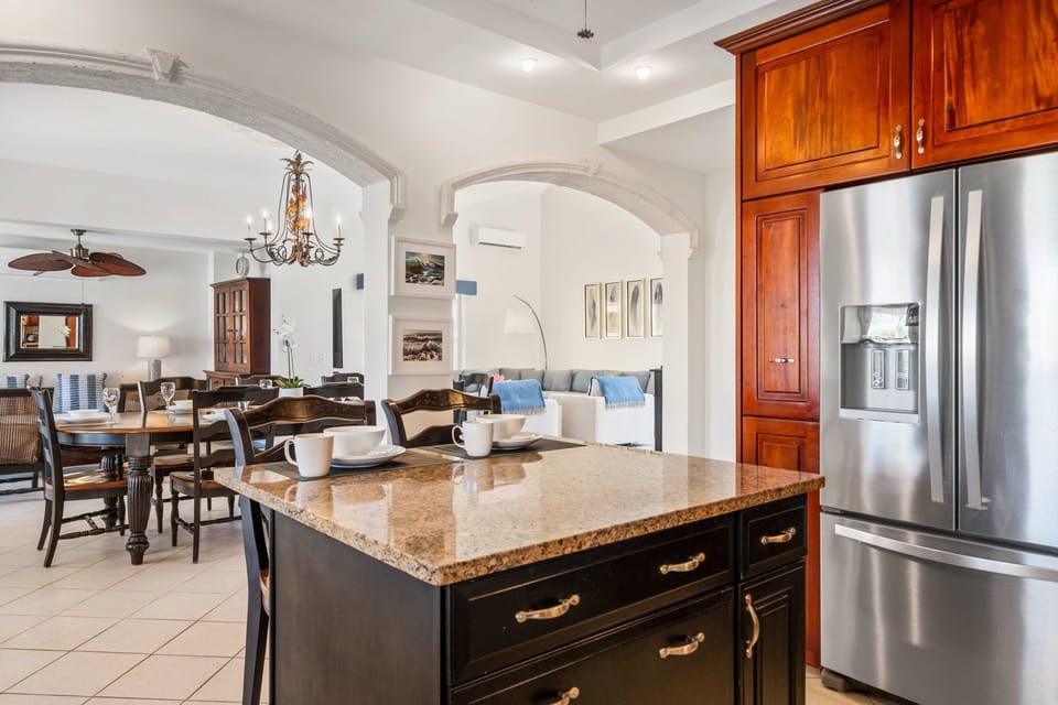 House (4 Bedrooms) | Property amenity