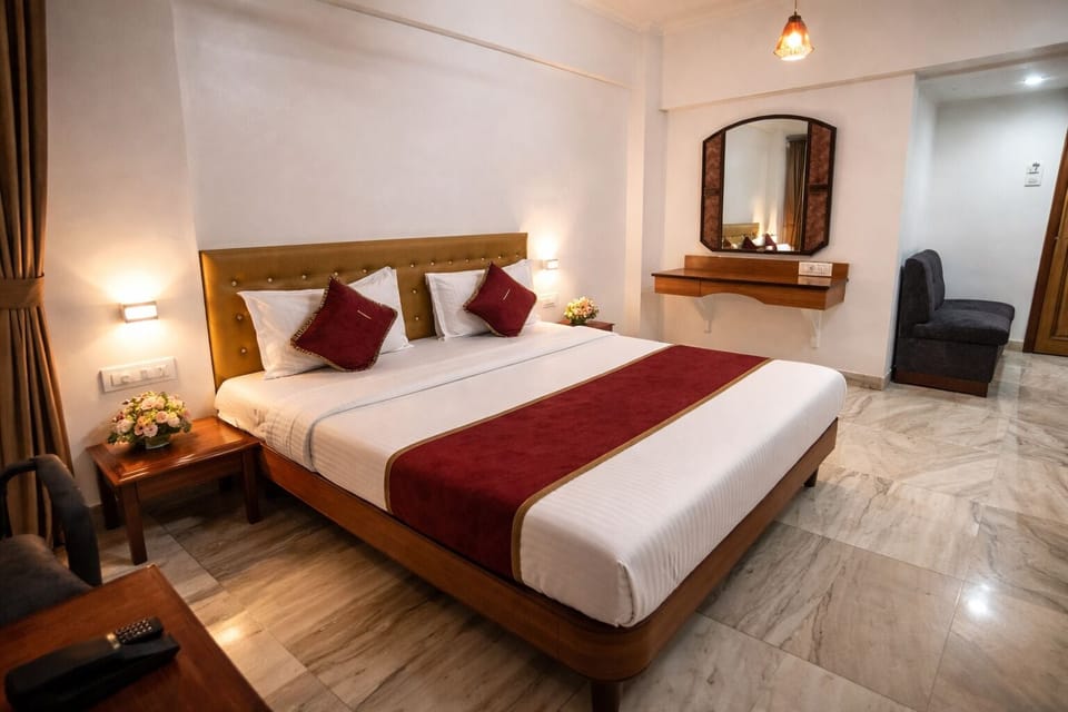 Deluxe Room | Desk, free WiFi