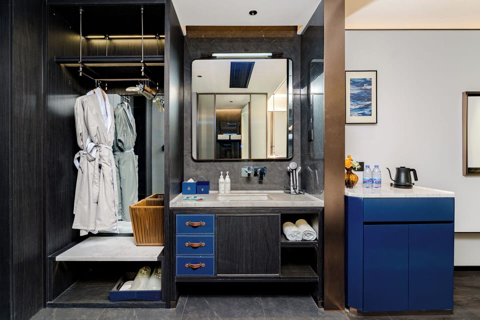 Family Room, City View | Bathroom | Shower, rainfall showerhead, free toiletries, hair dryer
