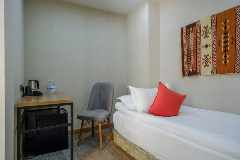 Superior Triple Room, City View | In-room safe, blackout drapes, iron/ironing board, WiFi (free)