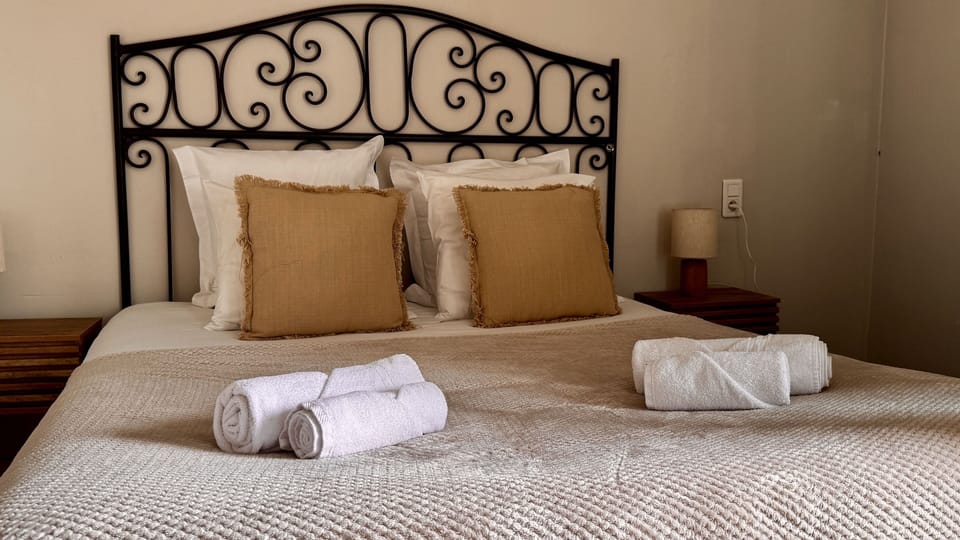 Double Room, 1 Queen Bed, Balcony, River View (1) | In-room safe, blackout drapes, iron/ironing board, free WiFi