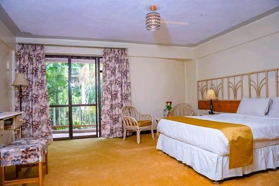 Deluxe Double Room, Garden View | Free WiFi, bed sheets