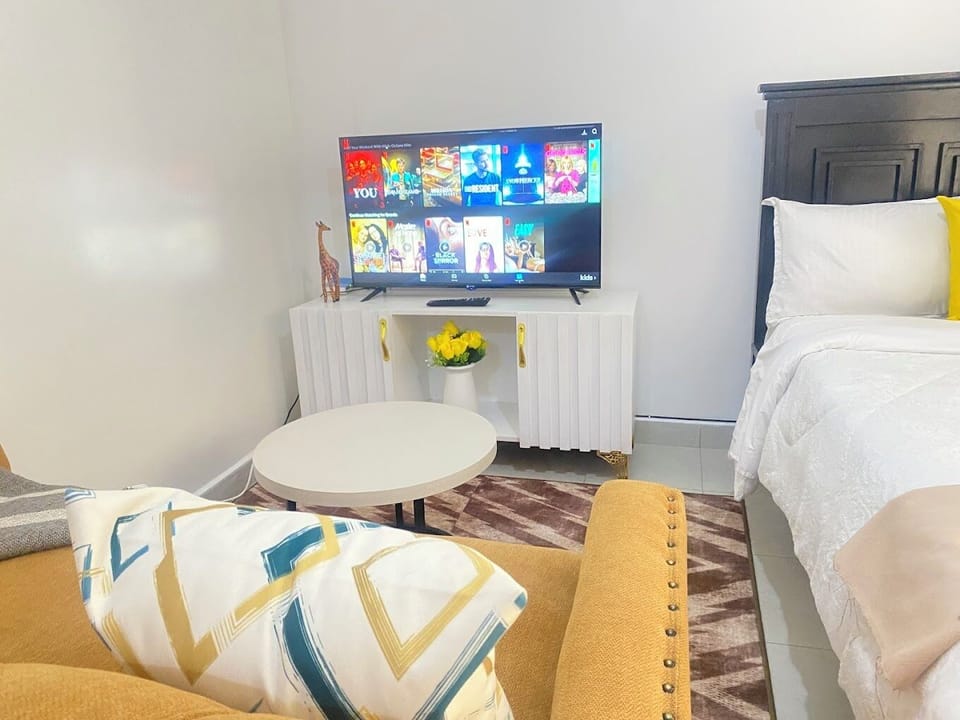 Lucky House Studios Nanyuki Apartment in Kenya