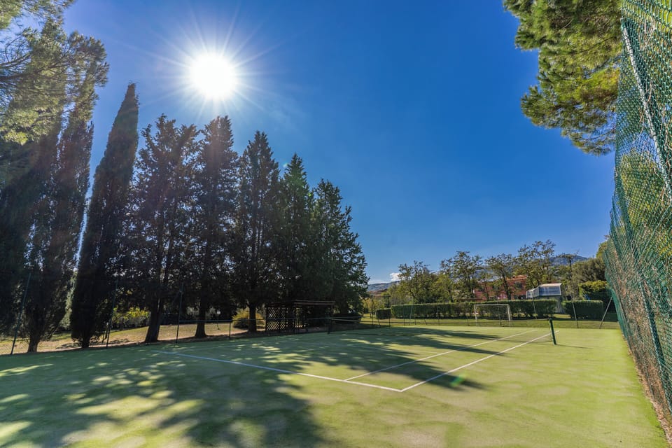 Tennis court