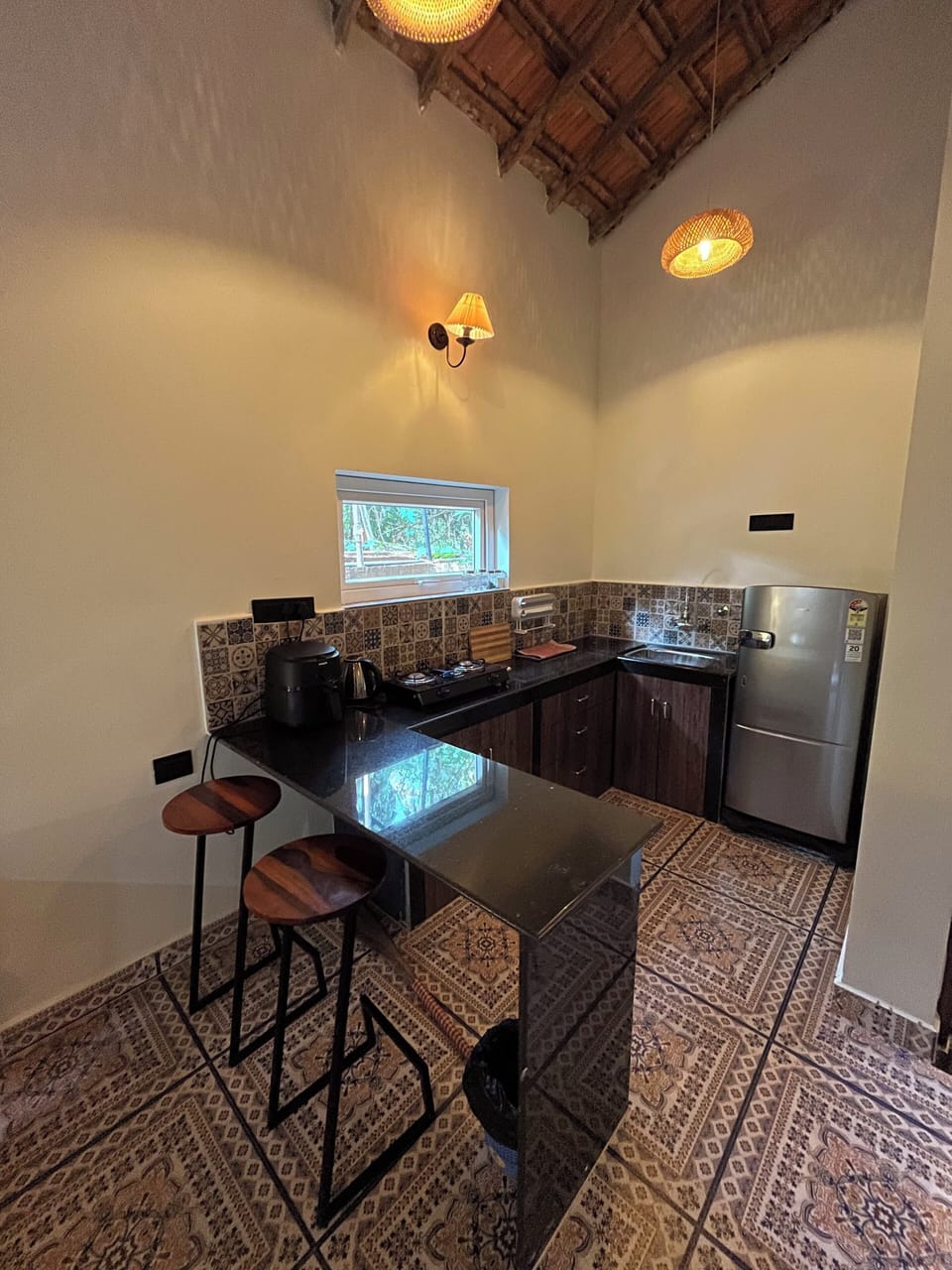 Basic Room | Desk, laptop workspace, free WiFi, bed sheets