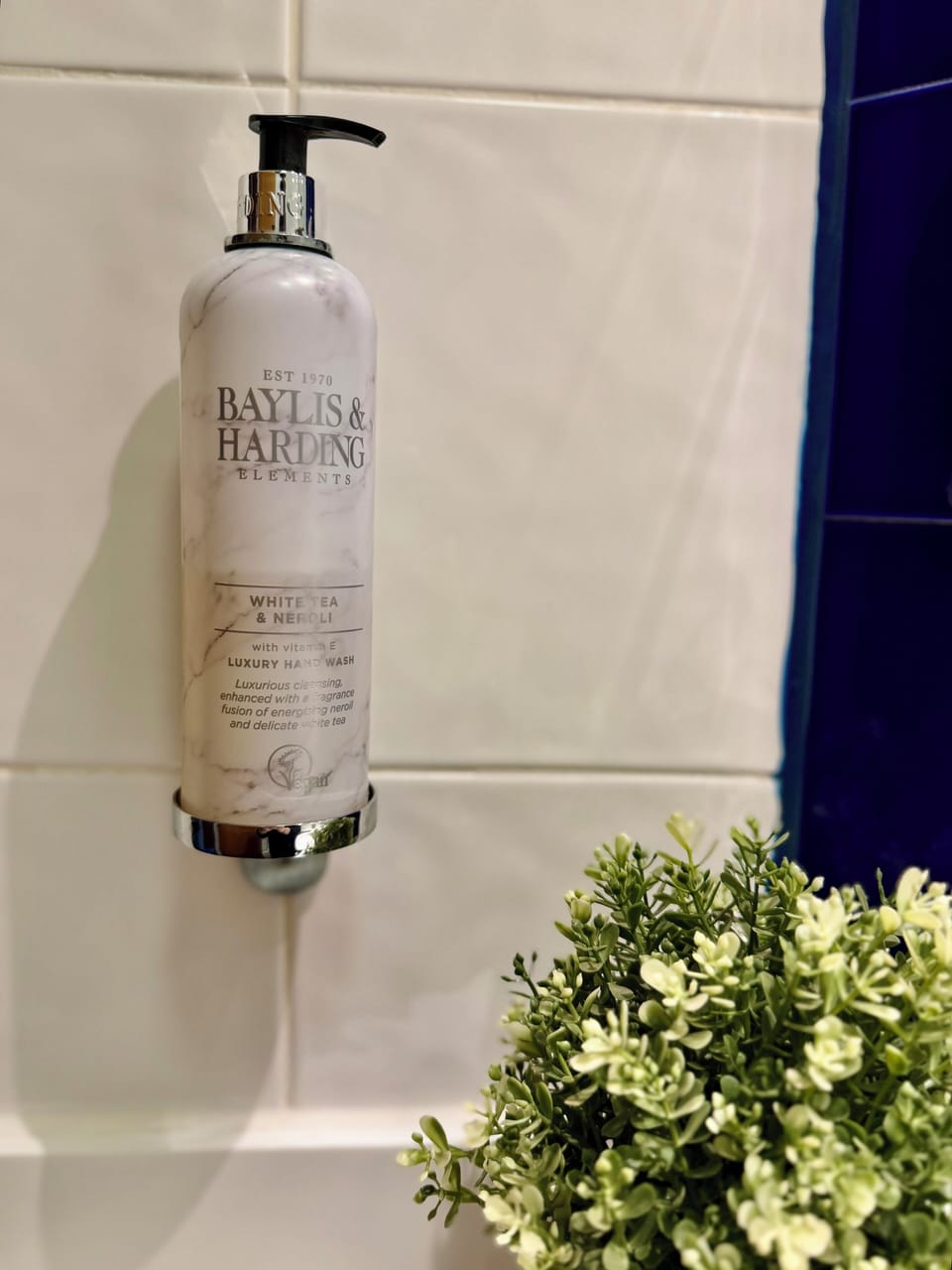 Premier Quadruple Room | Bathroom amenities | Combined shower/tub, free toiletries, hair dryer, towels