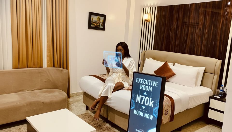 Classic Double or Twin Room, Private Bathroom, City View | Individually decorated, individually furnished, desk, laptop workspace