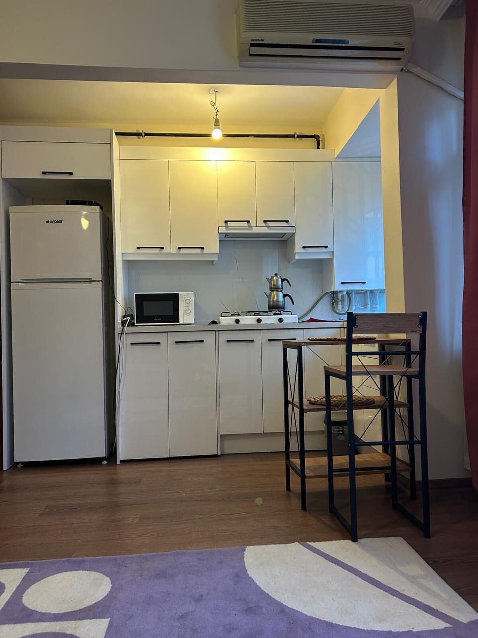 Basic Apartment | Private kitchen