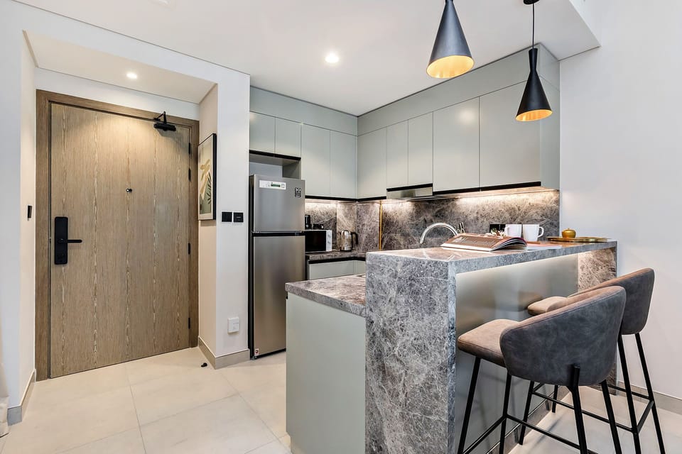 Premium Apartment, 1 Bedroom, Balcony, Golf View | Private kitchen
