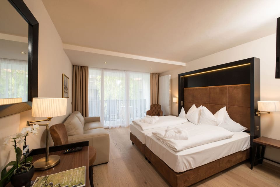 Premium bedding, in-room safe, desk, soundproofing