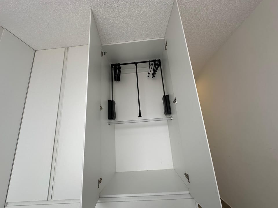 Apartment, 2 Bedrooms, Non Smoking, City View | Wardrobe