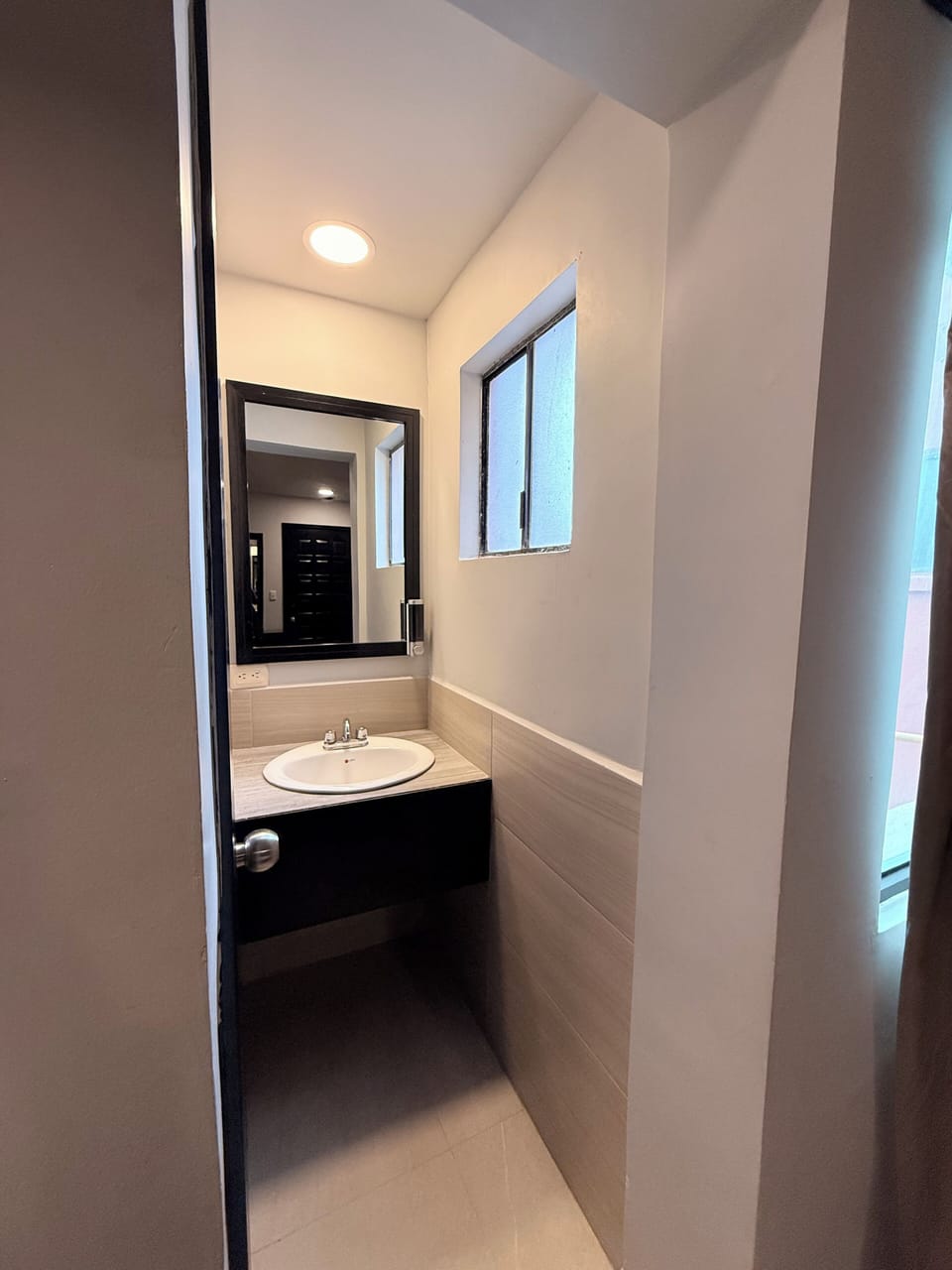 Shower, towels