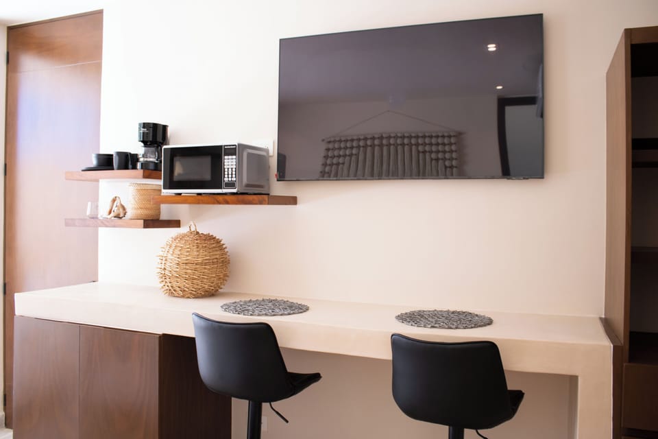 In-room safe, iron/ironing board, WiFi (free)