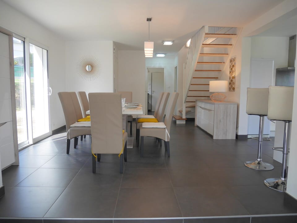 House | Dining