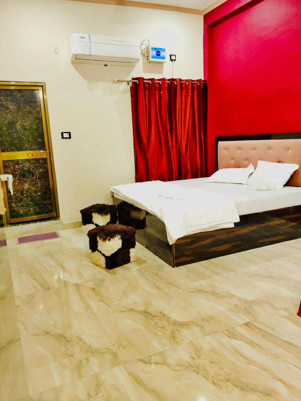 Deluxe Room | Free WiFi