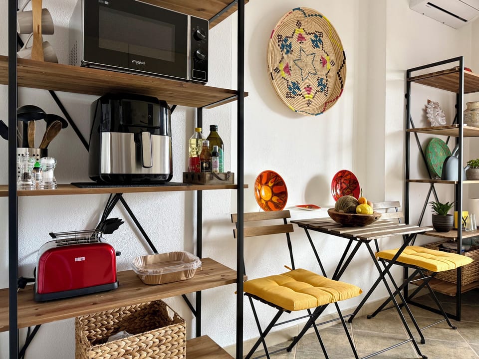 Comfort Condo, Sea View | Private kitchen | Espresso maker, electric kettle, toaster